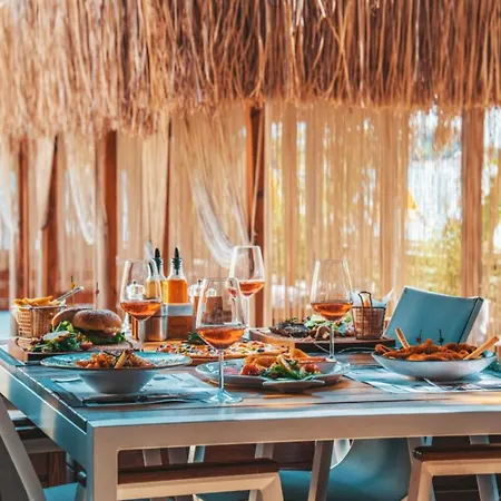 222 Nocleg ze śniadaniem 4*