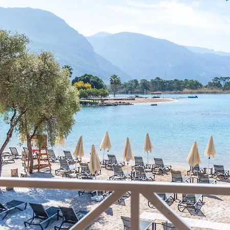 Ξενοδοχείο 222 4*