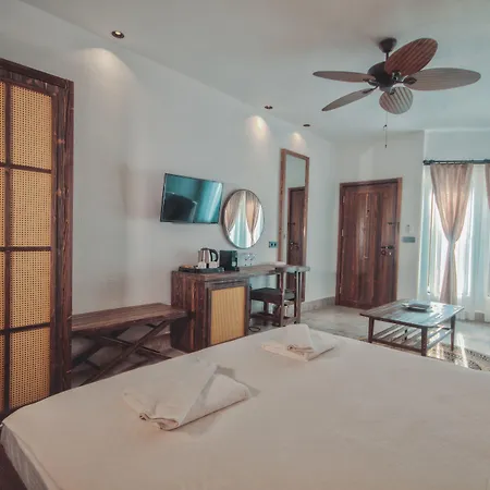 222 Hotel 4*